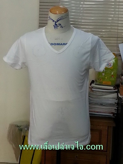 เสื้อยืดคอวีสีขาว
