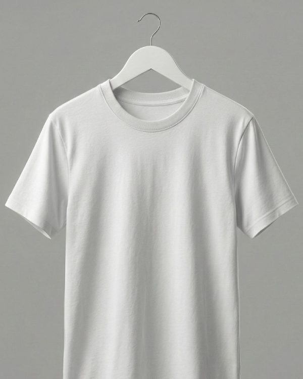 เสื้อยืดสีขาวทรงสวยใส่สบาย คอกลมมาตรฐาน ไม่ย้วยหลังซัก