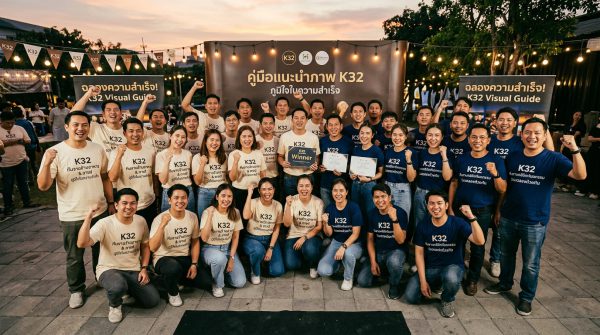ทีมงานจากร้านอาหาร คาเฟ่ และคลินิกทันตกรรมหลังกิจกรรมด้วยความภูมิใจ