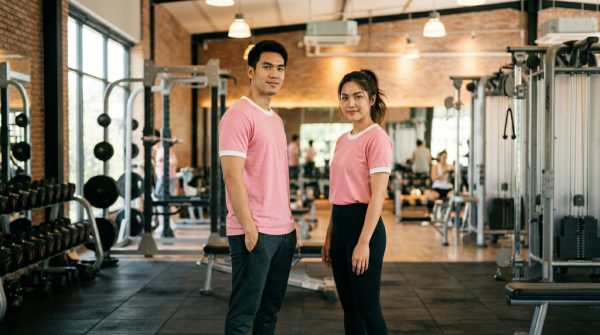 เสื้อกุ้น** ในเอเชียตะวันออกเฉียงใต้ ตัวแบบไทยใส่เสื้อกุ้น Street Style เมืองกรุงเทพ ผ้า Cotton 32s