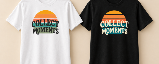 ภาพจำลองเสื้อขาวและดำแขวนบนไม้แขวนคู่กัน เห็นลาย COLLECT MOMENTS ด้านหน้าทั้งสองตัว
